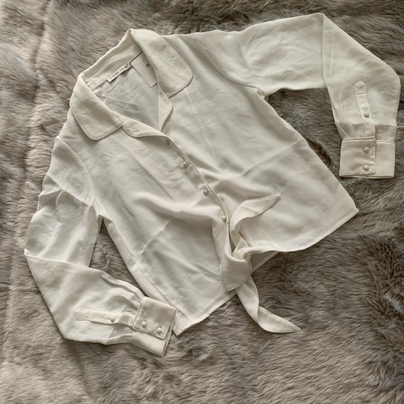 Top and shorts - Picture 2 of 3